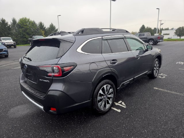 Used 2025 Subaru Outback Limited AWD/4WD image 16