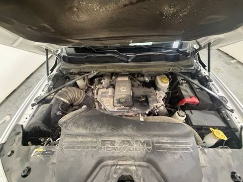 Used 2024 RAM 3500 Big Horn AWD/4WD image 5