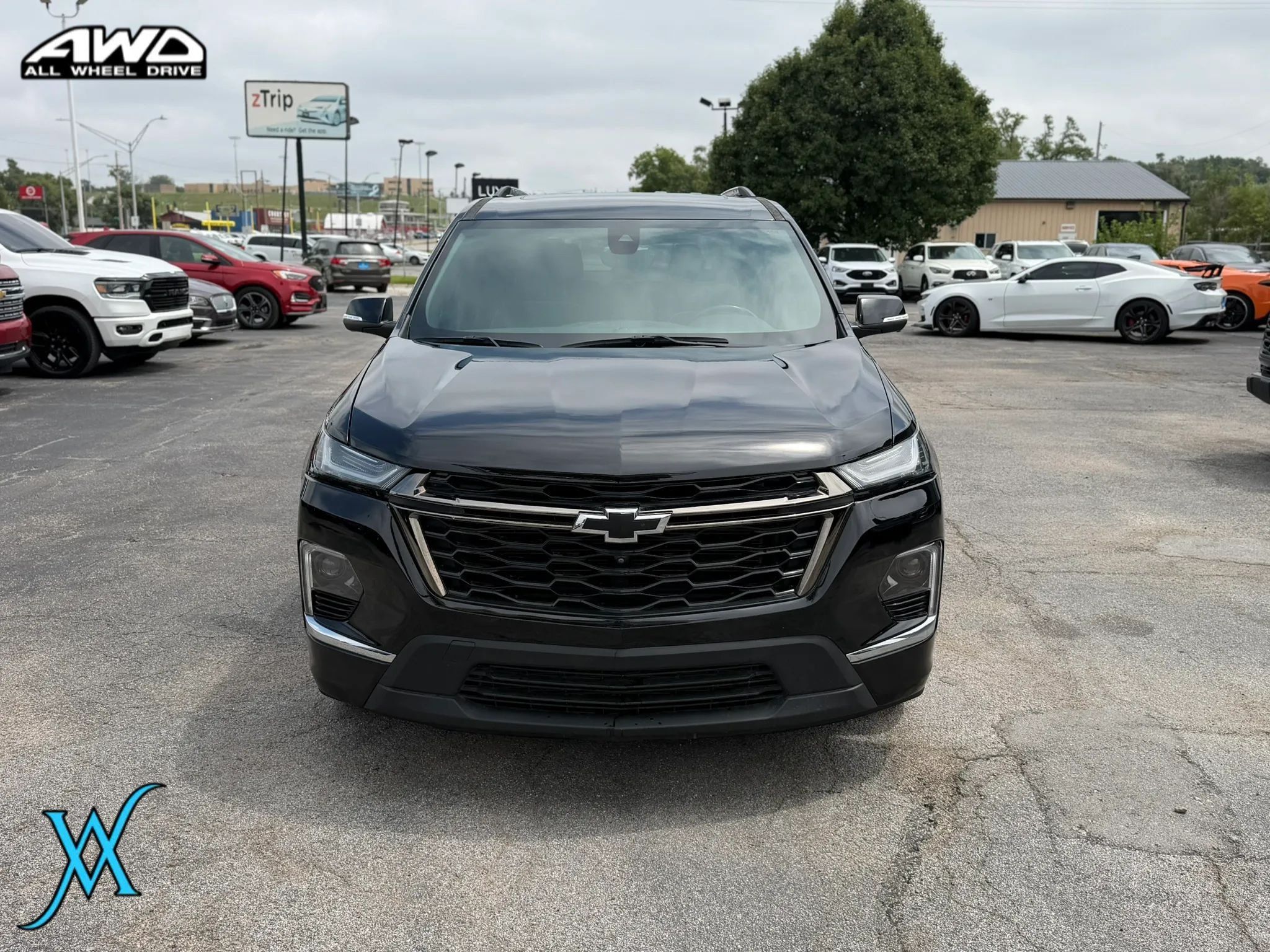 Used 2022 Chevrolet Traverse Premier w/ LPO, Floor Liner Package AWD/4WD image 2