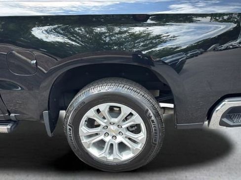 Used 2023 Chevrolet Silverado 1500 LTZ w/ LTZ Premium Package AWD/4WD image 35