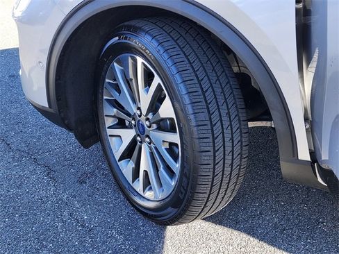 Certified 2020 Ford Escape Titanium image 35