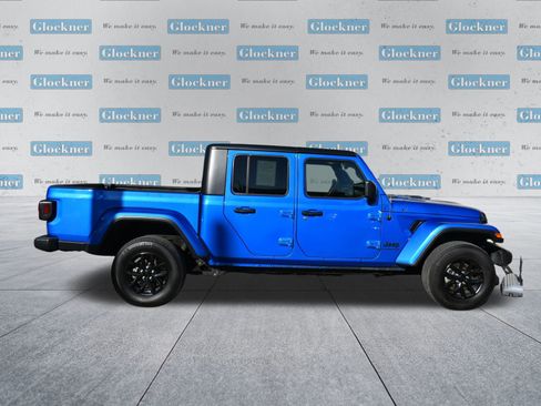 Used 2021 Jeep Gladiator Sport image 4