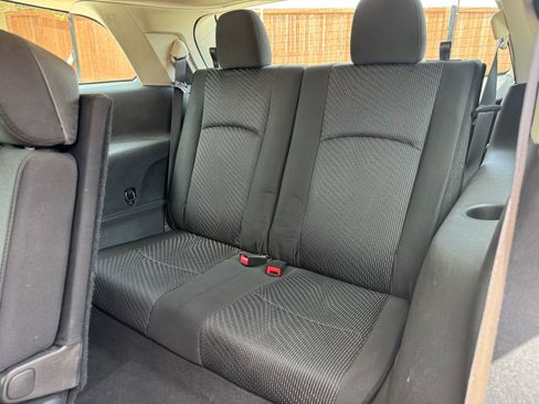 Used 2014 Dodge Journey American Value Package w/ Flexible Seating Group FWD image 7
