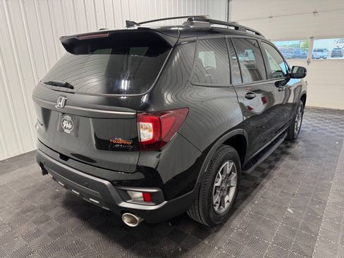 Used 2022 Honda Passport TrailSport image 3