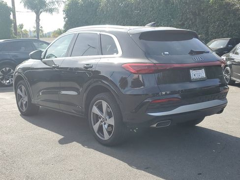 Used 2025 Audi Q5 Premium w/ Premium Plus AWD/4WD image 3