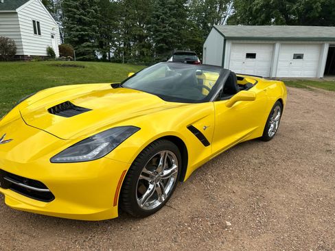 Used 2017 Chevrolet Corvette Stingray Convertible w/ 3LT Preferred Equipment Group RWD image 9