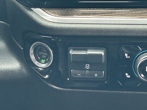 Certified 2025 Chevrolet Silverado 2500 LT w/ Convenience Package AWD/4WD image 21
