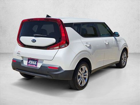 Used 2020 Kia Soul LX FWD image 5