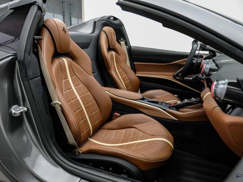 Used 2022 Ferrari 812 GTS RWD image 63