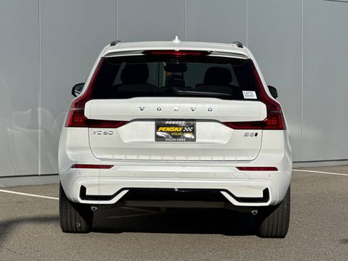New 2026 Volvo XC60 B5 Plus w/ Protection Package Premier AWD/4WD image 4
