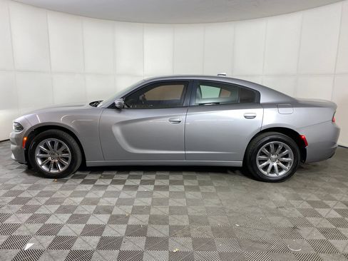 Used 2015 Dodge Charger SXT w/ AWD Plus Group image 2