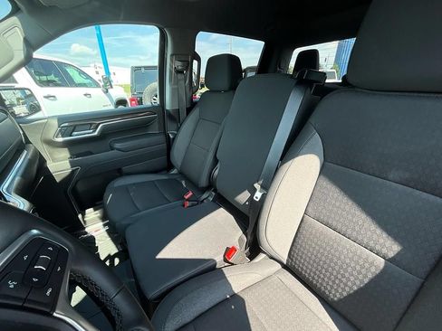 Used 2026 Chevrolet Silverado 1500 LT AWD/4WD image 25