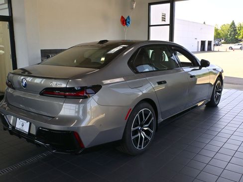 New 2026 BMW 750e xDrive w/ Executive Package image 2