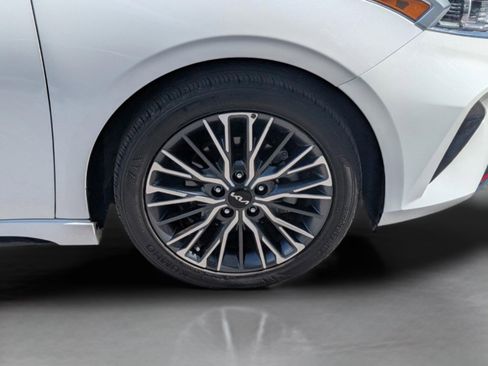 Used 2024 Kia Forte GT-Line FWD image 9