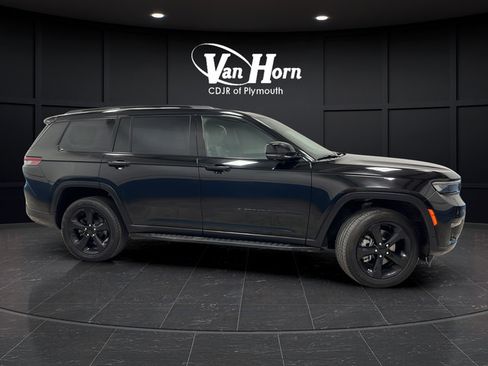 Used 2024 Jeep Grand Cherokee L Limited w/ Luxury Tech Group II AWD/4WD image 8