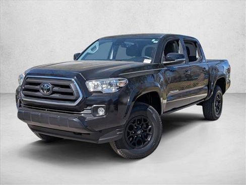 Used 2022 Toyota Tacoma SR5 w/ Technology Package image 1