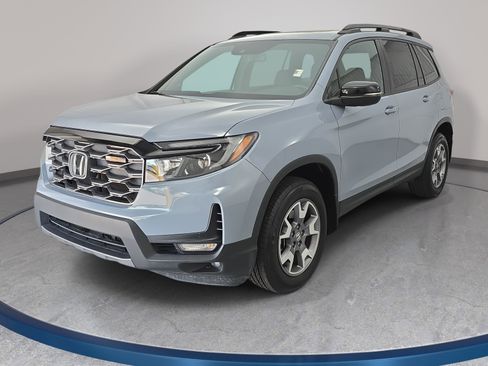 Certified 2022 Honda Passport TrailSport image 1