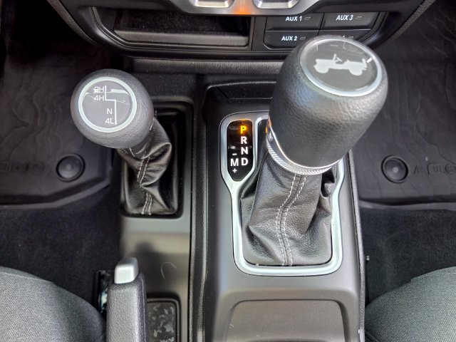 Certified 2026 Jeep Wrangler Sport AWD/4WD image 25