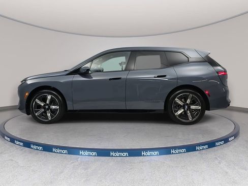 Used 2026 BMW iX xDrive60 AWD/4WD image 8