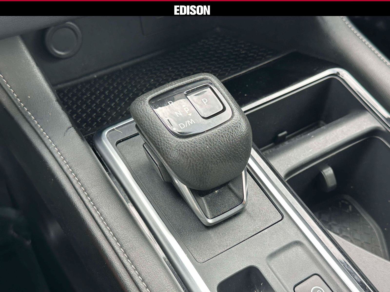Used 2025 Nissan Pathfinder SV AWD/4WD image 29