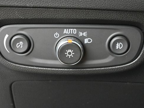 Used 2023 Buick Encore GX Preferred FWD image 12