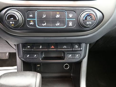 Used 2015 Chevrolet Colorado Z71 image 41