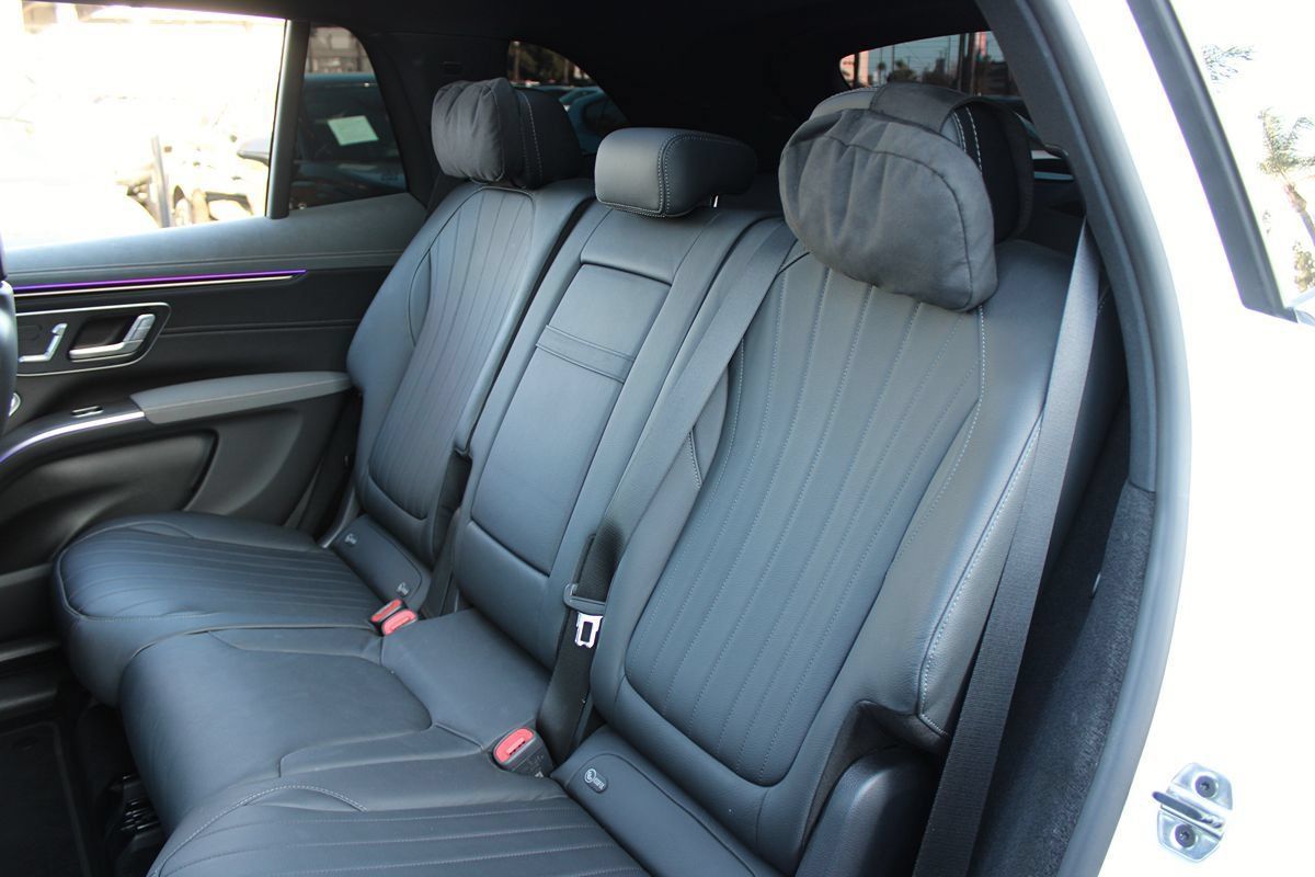 Used 2024 Mercedes-Benz EQS 450+ SUV image 28