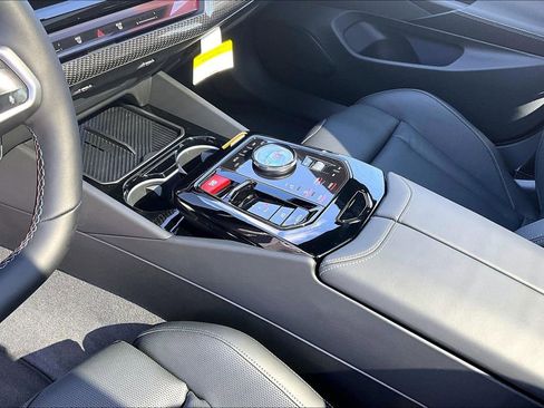 New 2026 BMW M5 Touring image 7