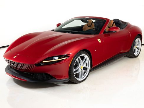 Certified 2025 Ferrari Roma Spider RWD image 6