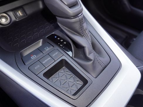 New 2025 Toyota RAV4 LE image 16