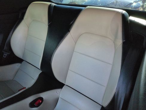 Used 2018 Ford Mustang Premium RWD image 13