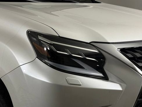 Used 2023 Lexus GX 460 Premium w/ Premium Package AWD/4WD image 14