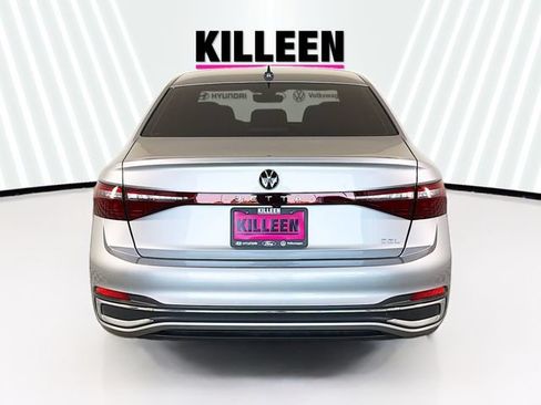 New 2025 Volkswagen Jetta SEL FWD image 6