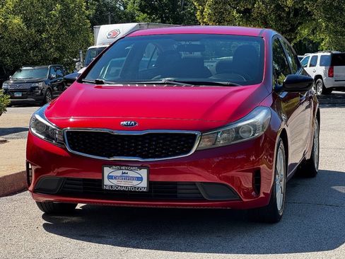 Used 2017 Kia Forte S FWD image 11
