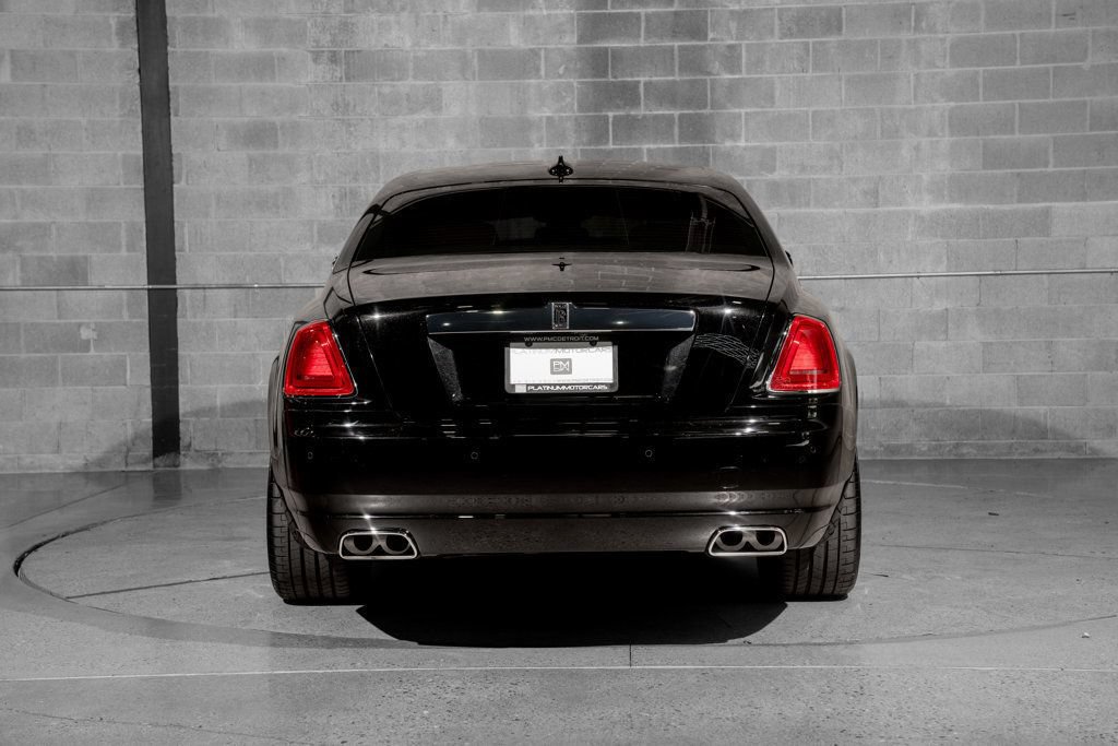 Used 2010 Rolls-Royce Ghost RWD image 7