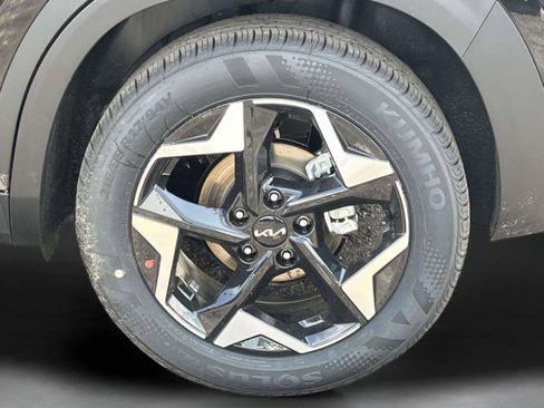 New 2026 Kia Seltos S FWD image 11
