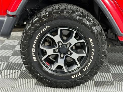 Used 2020 Jeep Wrangler Unlimited Sahara AWD/4WD image 27