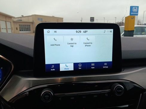 Used 2022 Ford Escape Titanium image 16