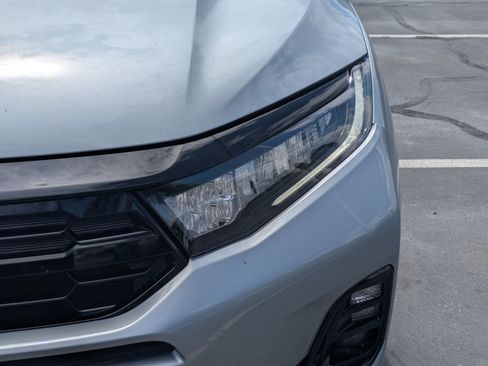 Certified 2025 Honda Odyssey Elite image 12
