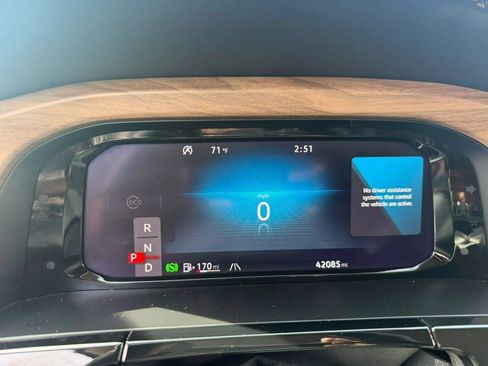 Used 2025 Volkswagen Atlas SE AWD/4WD image 10