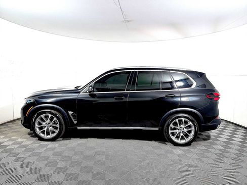 Certified 2024 BMW X5 xDrive40i w/ Premium Package AWD/4WD image 4