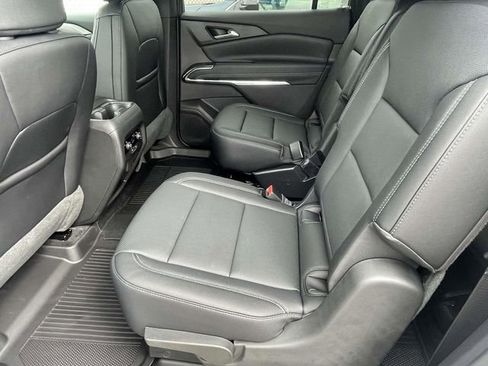 New 2026 Chevrolet Traverse LT w/ Midnight/Sport Edition image 5
