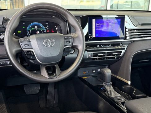 Certified 2025 Toyota Camry LE image 30