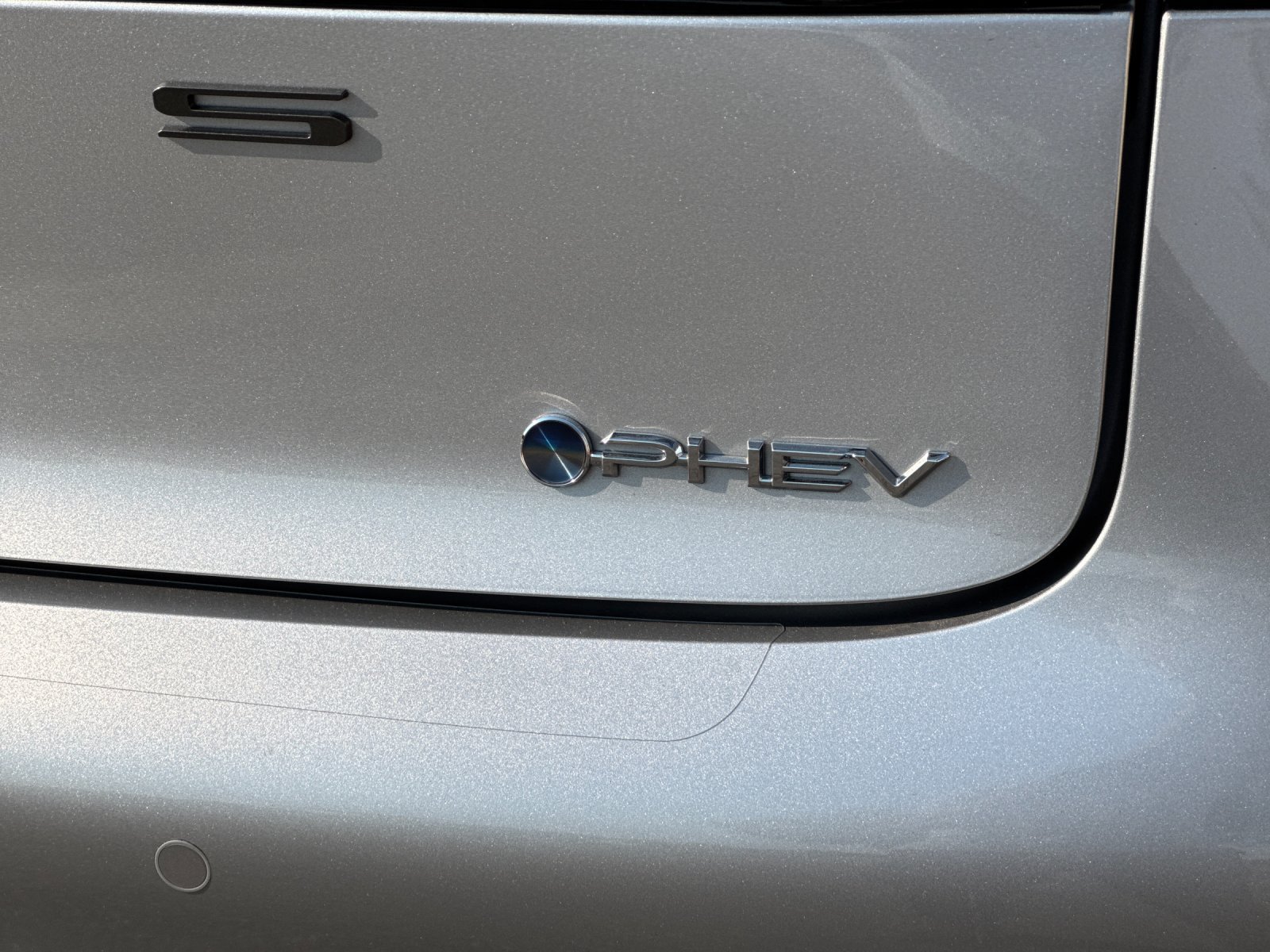 Used 2025 Toyota Prius Plug-In Hybrid FWD image 27