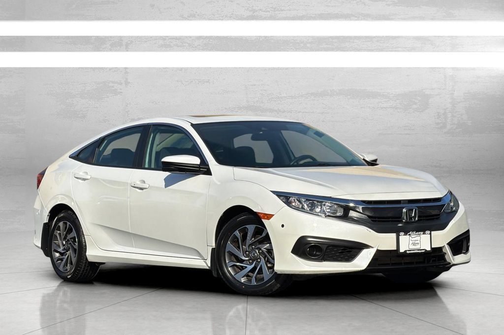 Used 2018 Honda Civic EX image 2
