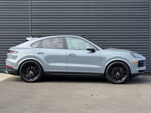 New 2026 Porsche Cayenne Coupe AWD/4WD image 8