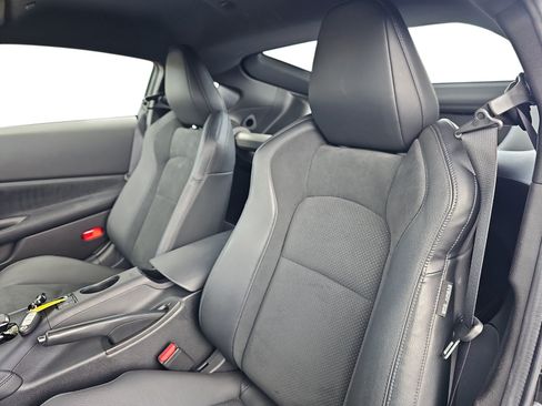 Used 2025 Nissan Z Performance w/ Floor Mat Package RWD image 11
