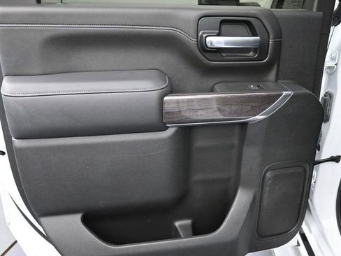 Used 2020 Chevrolet Silverado 2500 LTZ w/ Z71 Off-Road Package image 21