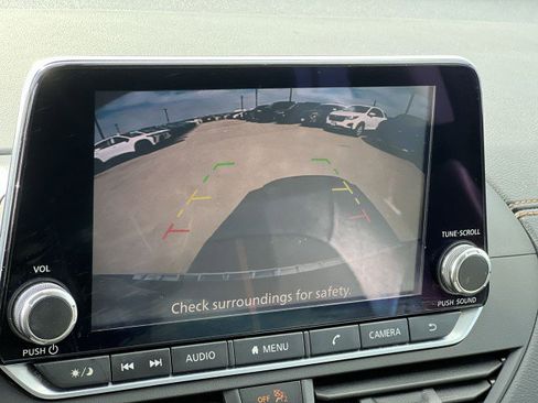 Used 2019 Nissan Altima 2.5 SR w/ SR Premium Package image 14