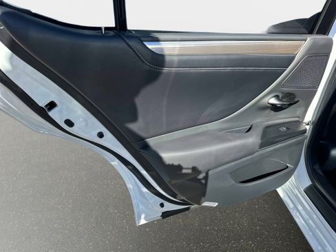 Used 2021 Lexus ES 350 F Sport image 10